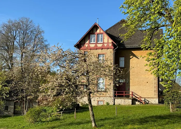 L\' Extravagante Im Garten Von Schloss Schmidtheim
